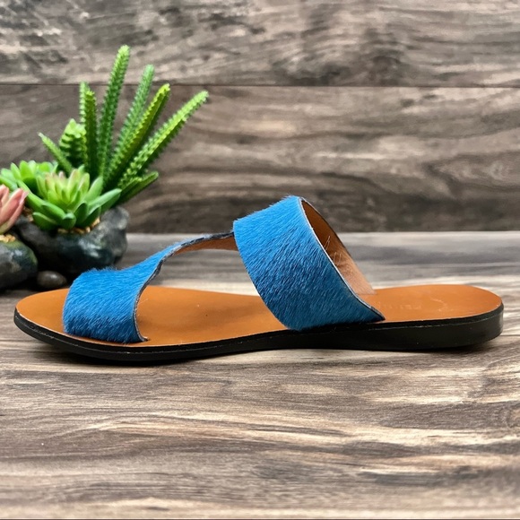 NIB Kenneth Cole Asymmetric Palm Sandal Thong Toe Loop Flip Flop Blue Real Fur - Picture 7 of 11